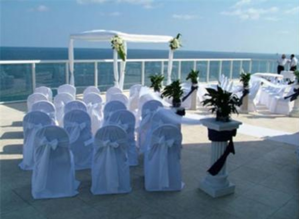Ocean Manor Beach Resort Image 7